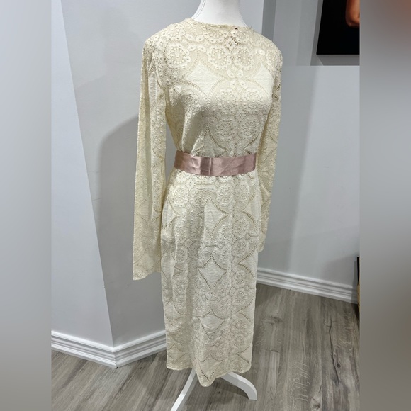 Vintage Dolce & Gabbana White Lace Dress with Pink Sash - Picture 2 of 16